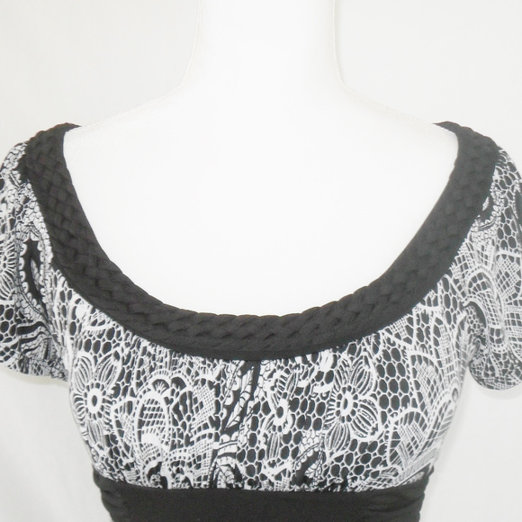 Trixxi Black & White Tie Back Top - Picture 7 of 10
